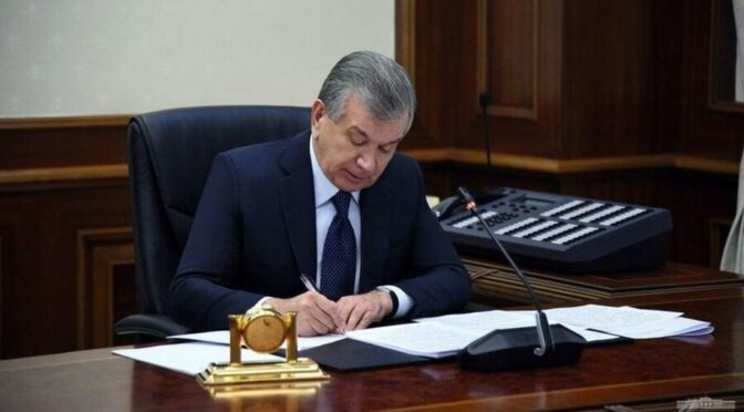 Президент болаларга қарши жиноятлар учун жазони кучайтирувчи қонунни имзолади